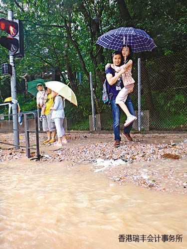 父女情深。香港文匯報圖